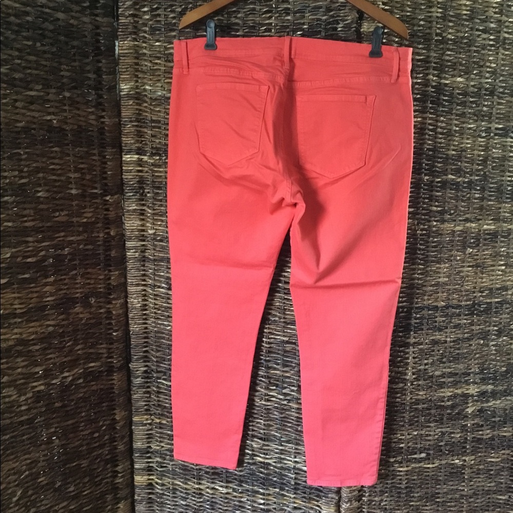 GAP - Picture 3 of 16